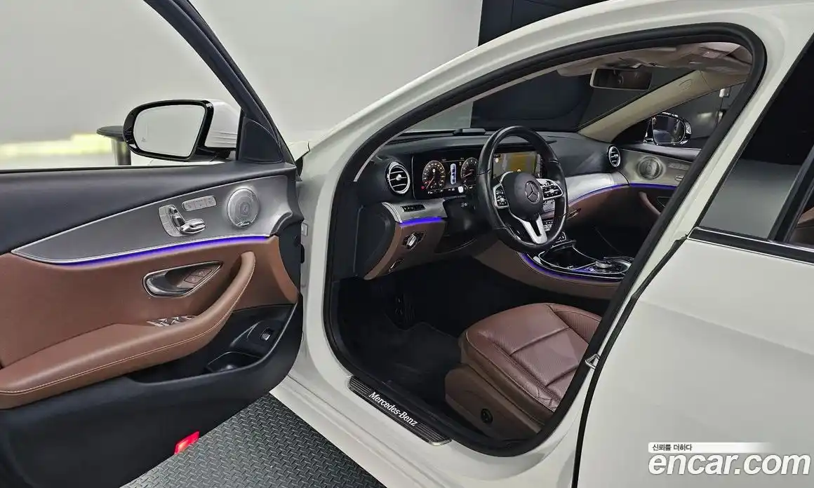 Mercedes-Benz E-Class 2020 2.0 Автомат в Москве № 161862, фото 17