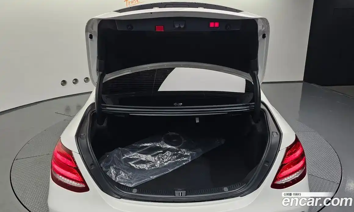 Mercedes-Benz E-Class 2020 2.0 Автомат в Москве № 161862, фото 20