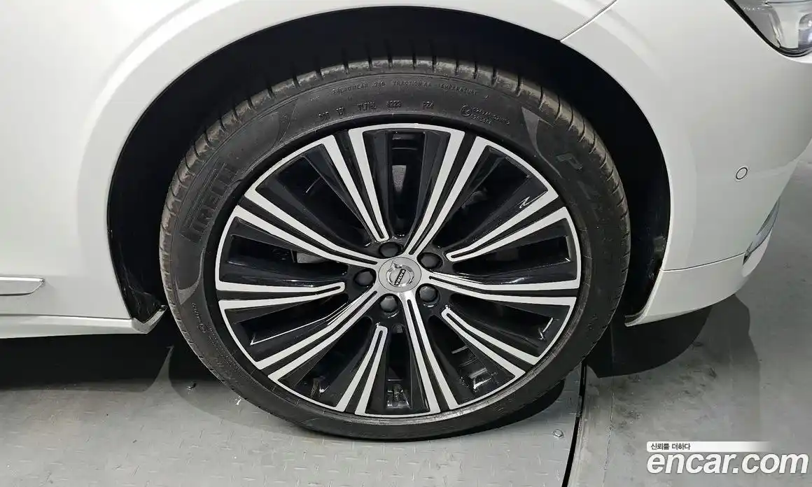 Volvo S90 2024 2.0 Автомат в Москве № 164270, фото 6