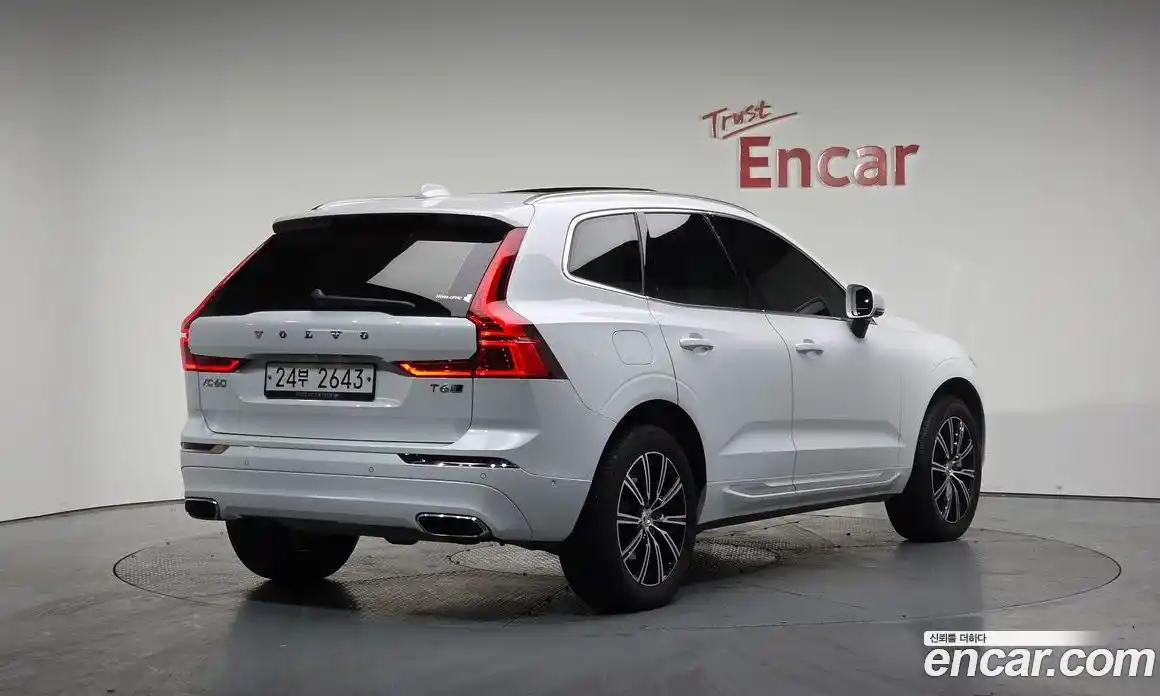 Volvo XC60 2019 2.0 Автомат в Москве № 164323, фото 5