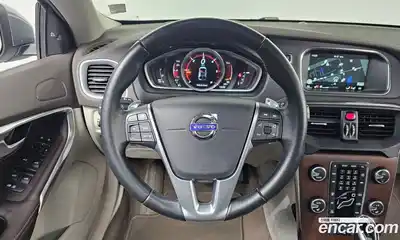 Volvo V40 2016 2.0 Автомат в Москве № 164404, миниатюра 12