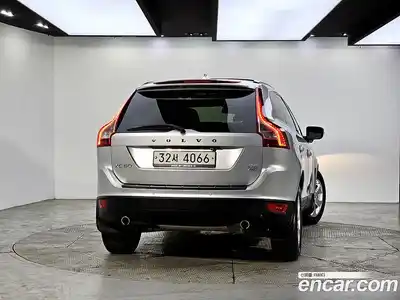 Volvo XC60 2011 2.4 Автомат в Москве № 164856, миниатюра 4