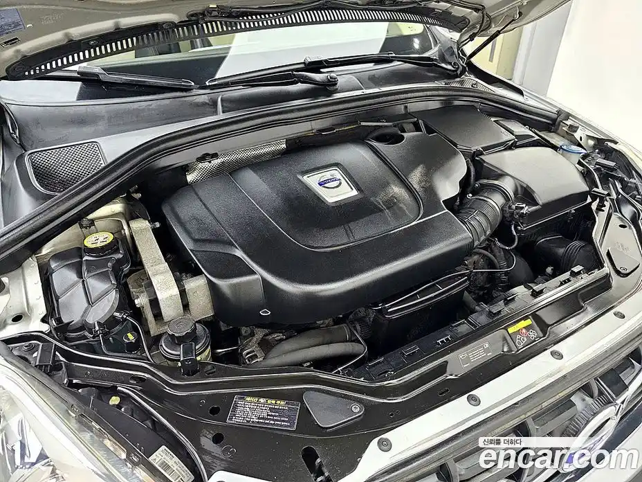 Volvo XC60 2011 2.4 Автомат в Москве № 164856, фото 6