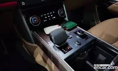 Land Rover Range-Rover 2023 4.4 Автомат в Москве № 166093, миниатюра 2