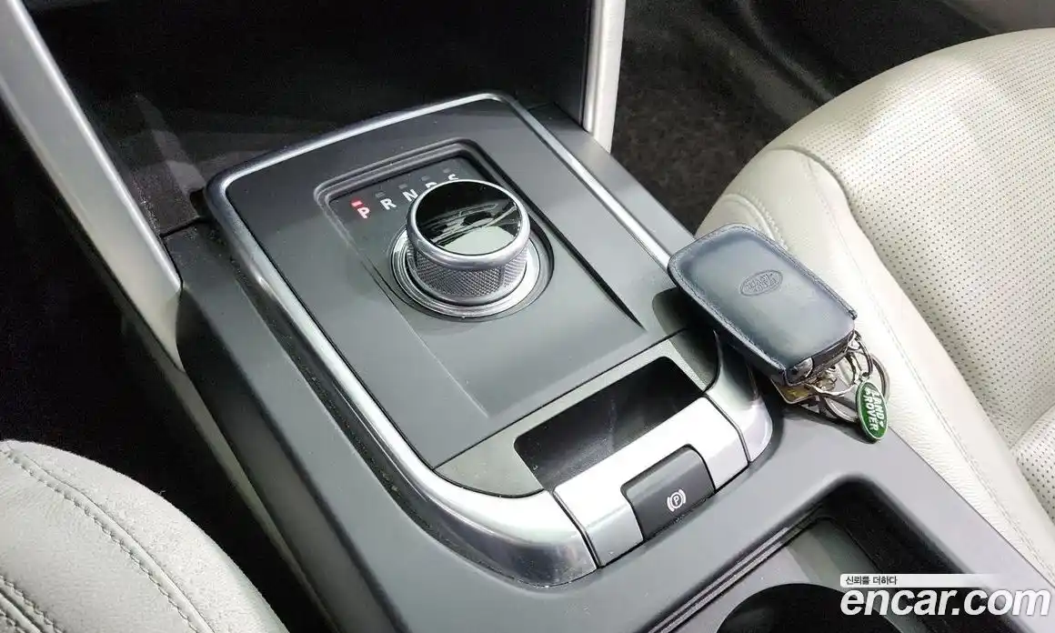 Land Rover Discovery Sport 2016 2.0 Автомат в Москве № 166451, фото 16