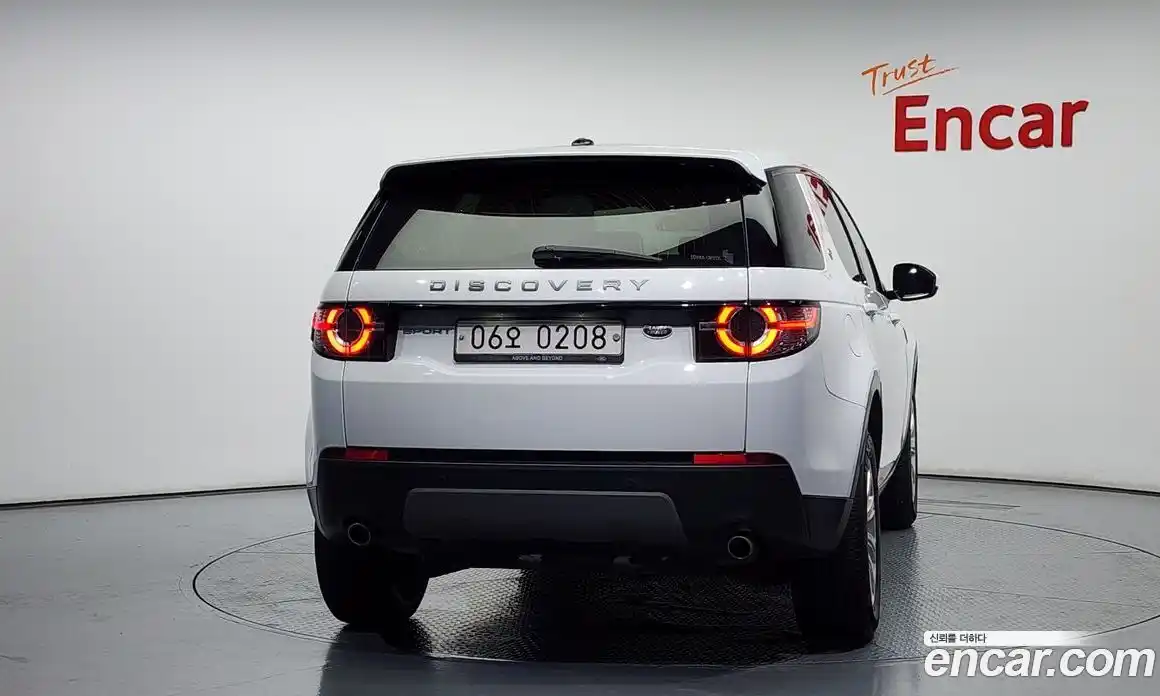 Land Rover Discovery Sport 2016 2.0 Автомат в Москве № 166451, фото 9