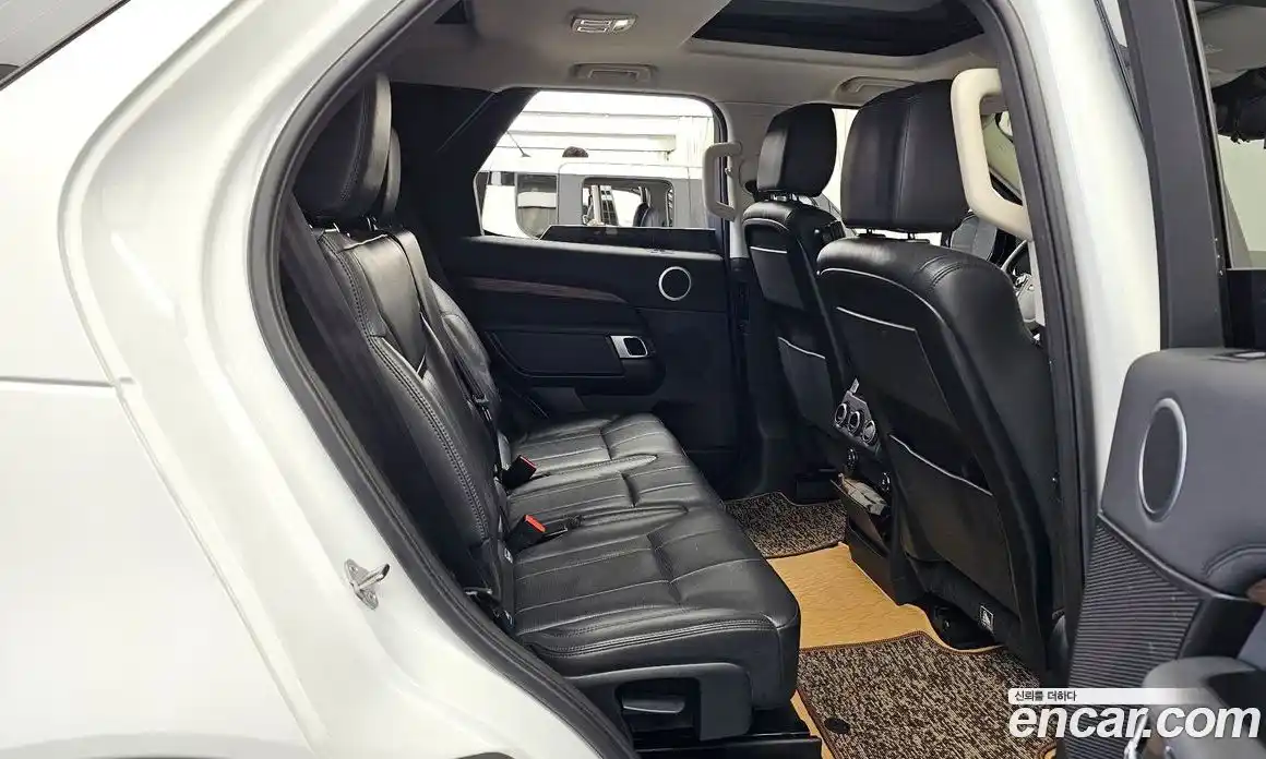 Land Rover Discovery 2019 3.0 Автомат в Москве № 166462, фото 17