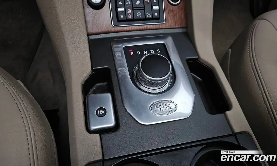 Land Rover Discovery 2016 3.0 Автомат в Москве № 166478, фото 9