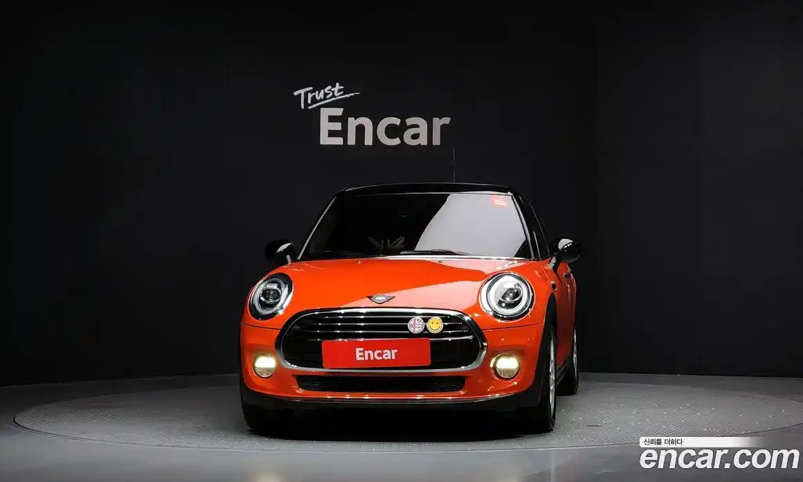 Mini Cooper 2019 1.5 Автомат в Москве № 167239, фото 18
