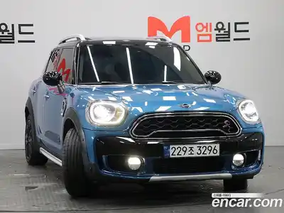 Mini Countryman 2019 2.0 Автомат в Москве № 167467, миниатюра 2