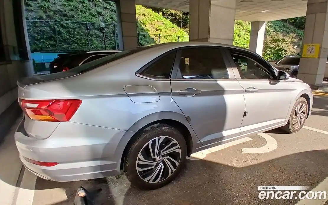 Volkswagen Jetta 2020 1.4 Автомат в Москве № 169158, фото 5