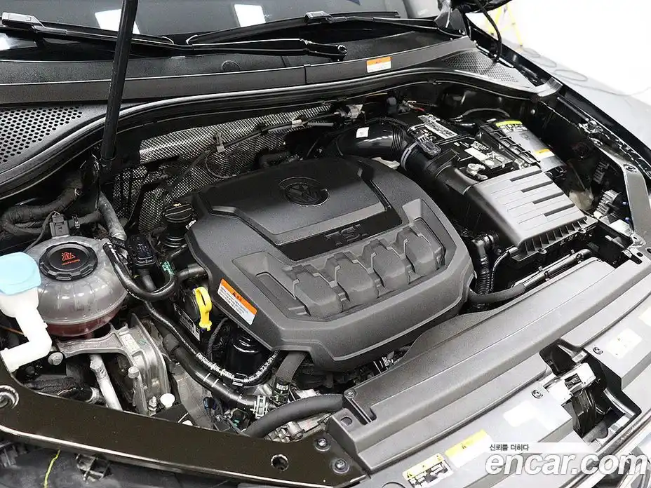 Volkswagen Tiguan 2023 2.0 Автомат в Москве № 169159, фото 19