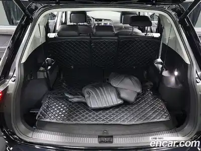 Volkswagen Tiguan 2023 2.0 Автомат в Москве № 169159, миниатюра 5