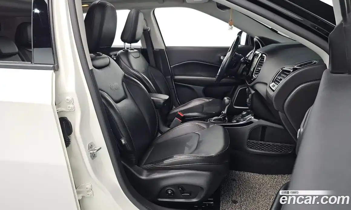 Jeep Compass 2019 2.4 Автомат в Москве № 169704, фото 16