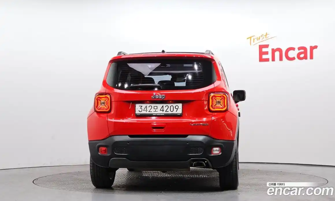 Jeep Renegade 2021 2.4 Автомат в Москве № 169812, фото 16