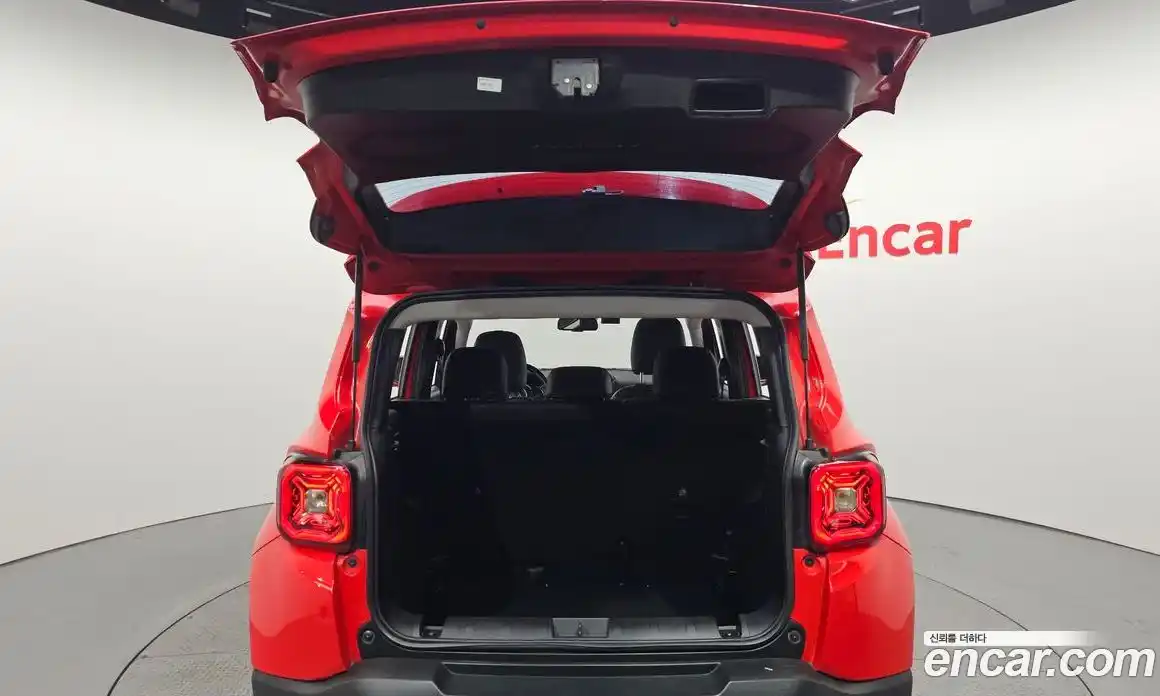 Jeep Renegade 2021 2.4 Автомат в Москве № 169812, фото 4