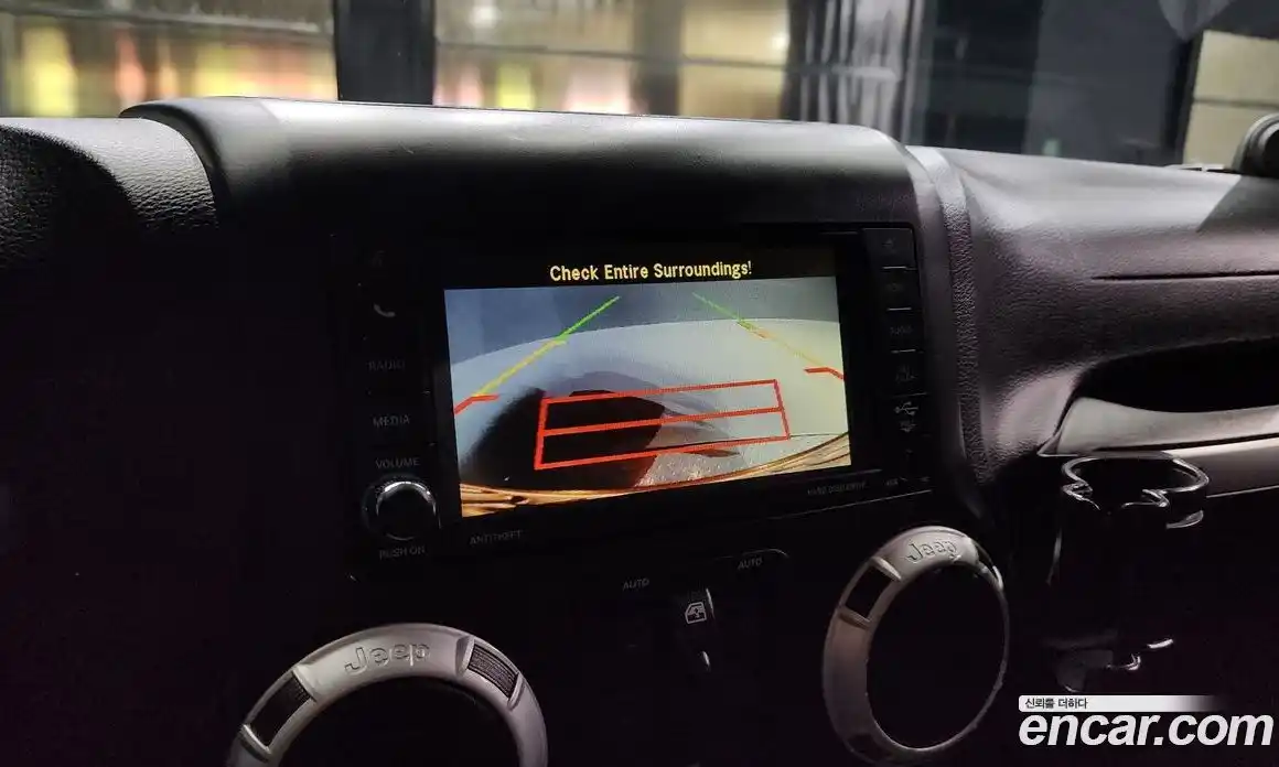 Jeep Wrangler 2014 2.8 Автомат в Москве № 169882, фото 19