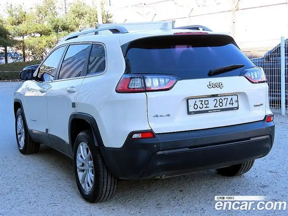 Jeep Cherokee 2019 2.4 Автомат в Москве № 170050, фото 3