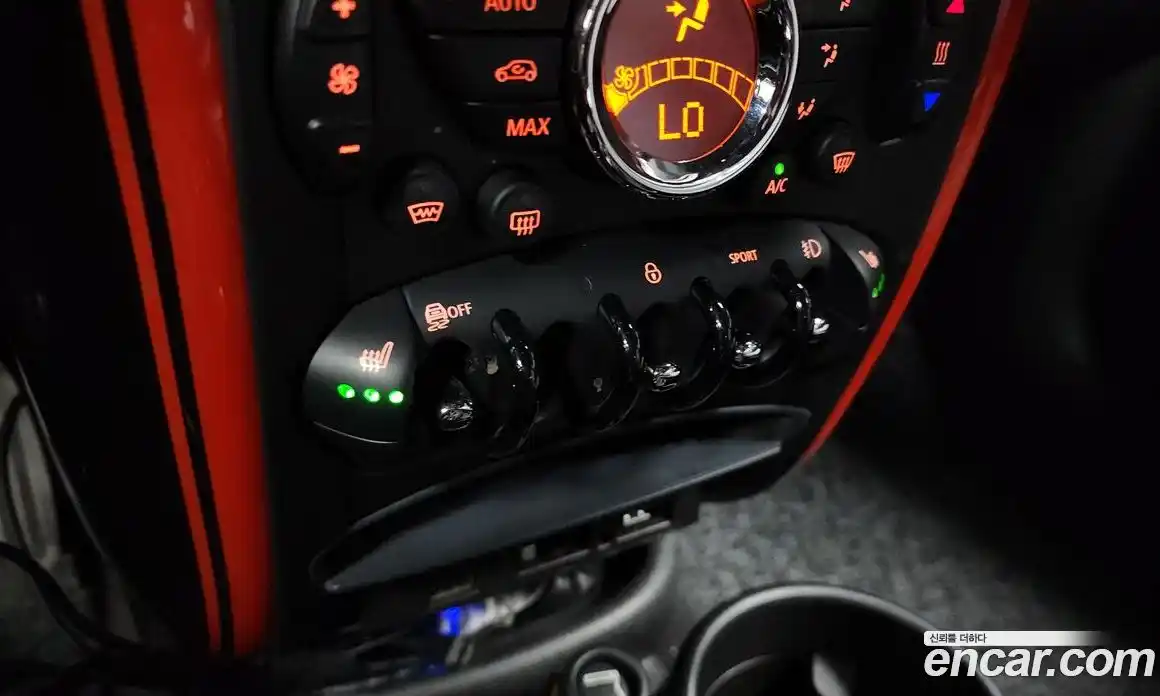 Mini Countryman 2014 1.6 Автомат в Москве № 172454, фото 17