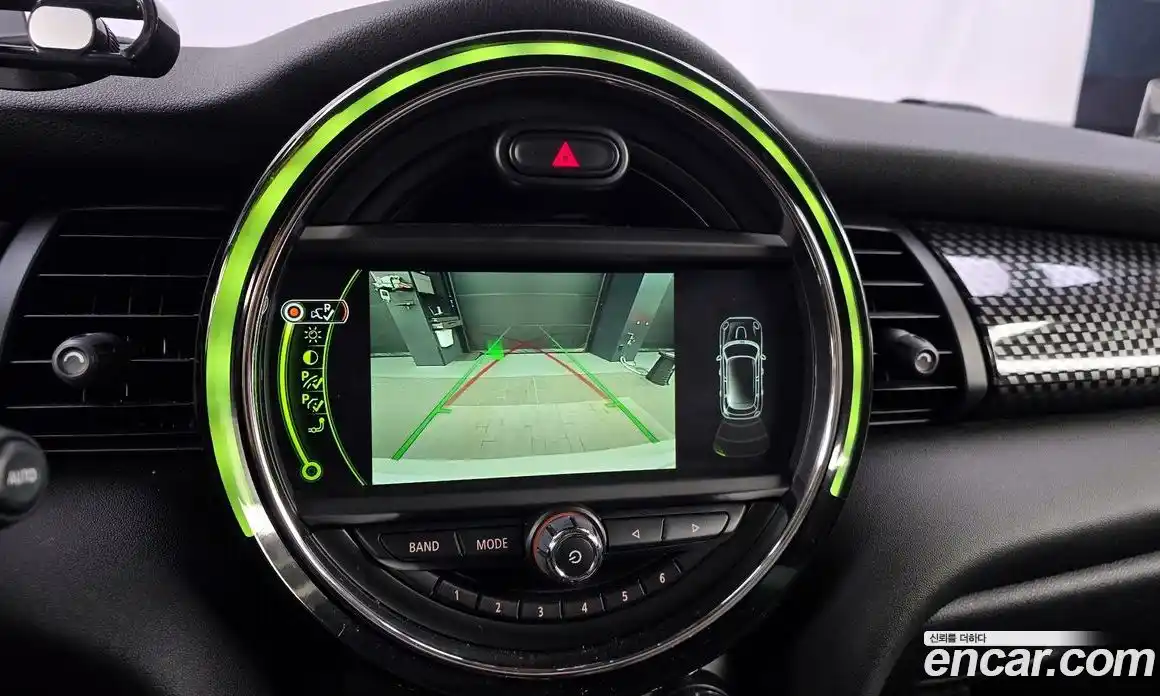 Mini Cooper 2017 2.0 Автомат в Москве № 175847, фото 5