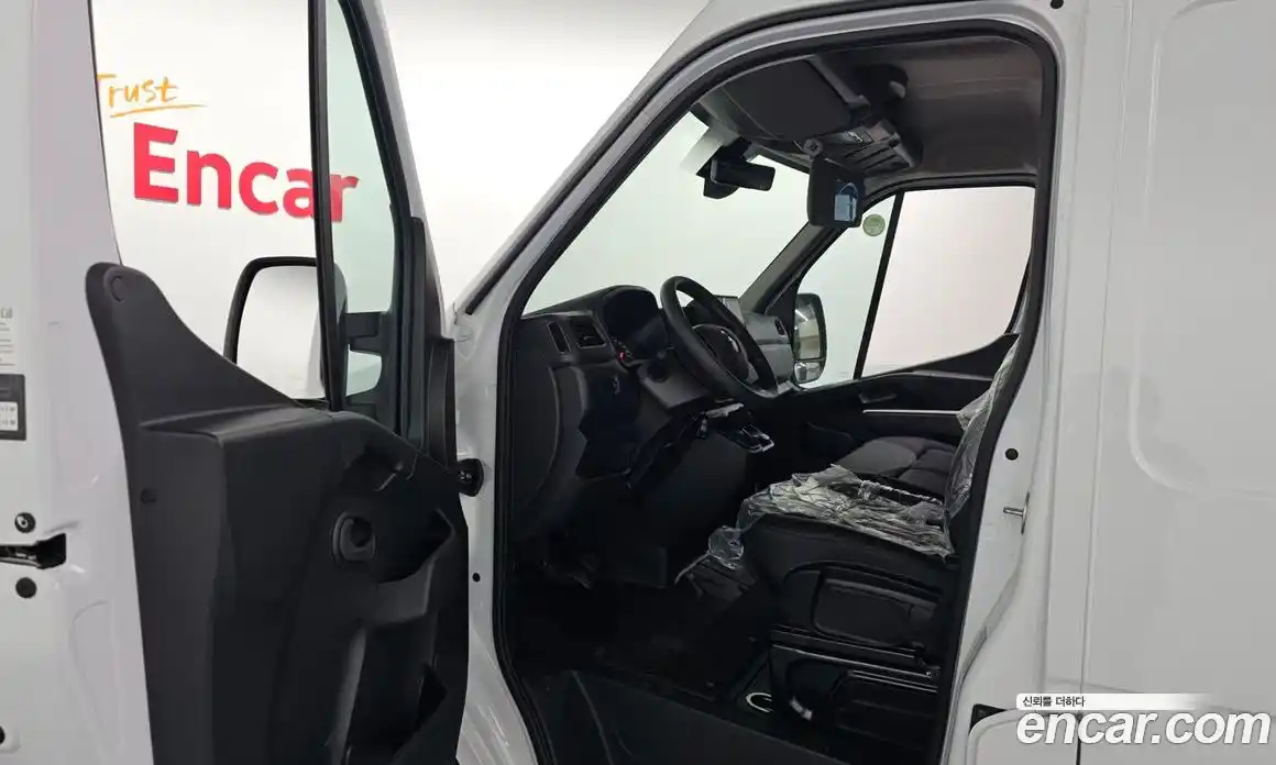 Renault Master 2024 2.3 Механическая в Москве № 176228, фото 13