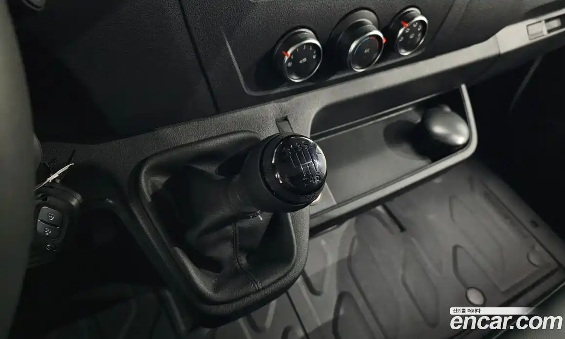 Renault Master 2024 2.3 Механическая в Москве № 176228, фото 5