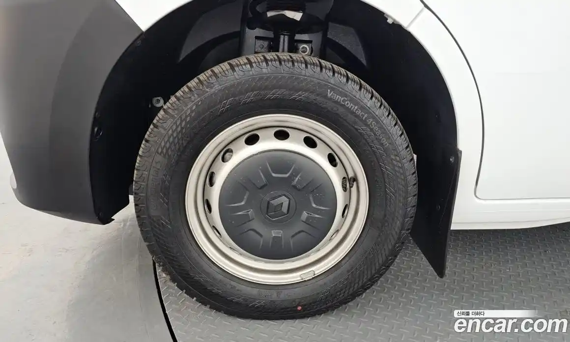 Renault Master 2024 2.3 Механическая в Москве № 176228, фото 9