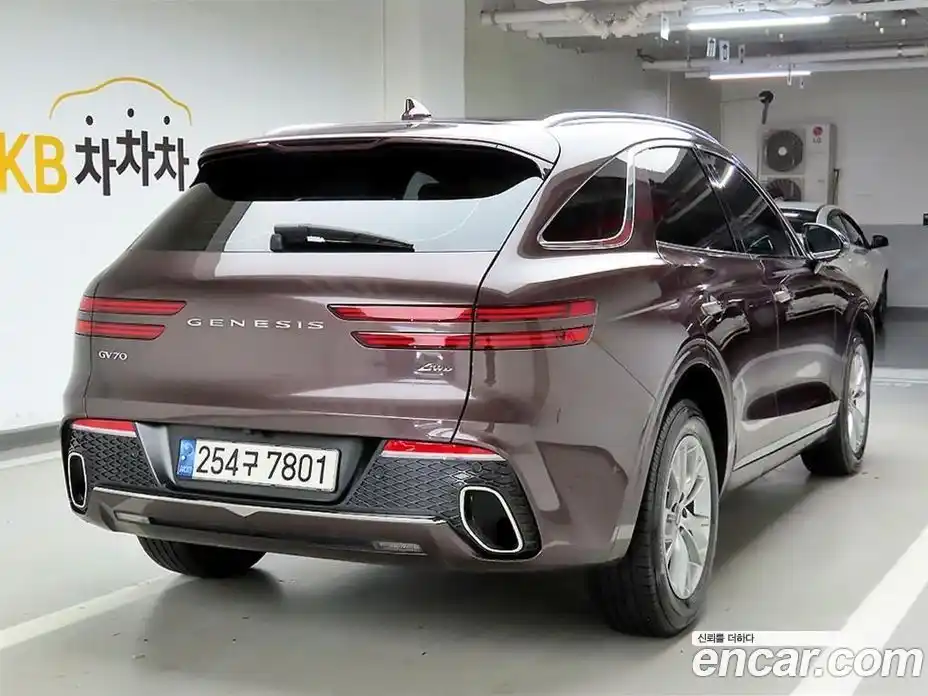 Genesis GV70 2021 2.5 Автомат в Москве № 179607, фото 4