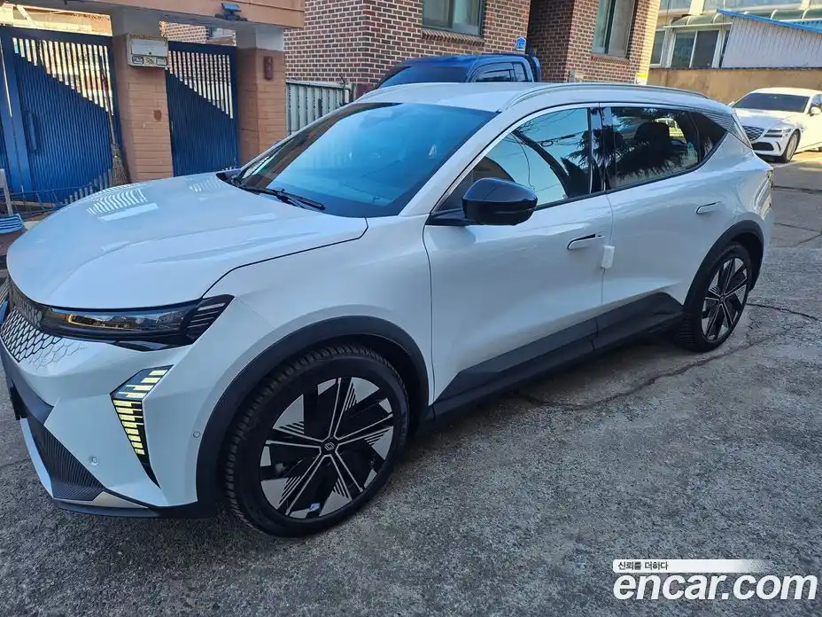 Renault Scenic 2026 Автомат в Москве № 185278, фото 9