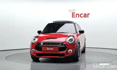 Mini Cooper 2020 2.0 Автомат в Москве № 187103, миниатюра 3