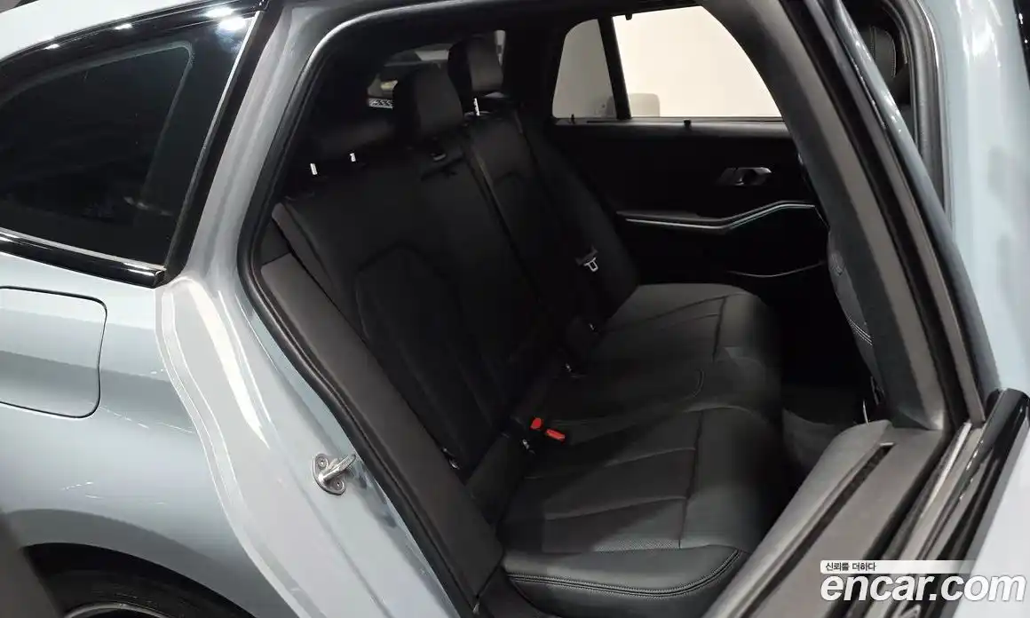 BMW 3-Series 2023 2.0 Автомат в Москве № 188946, фото 20