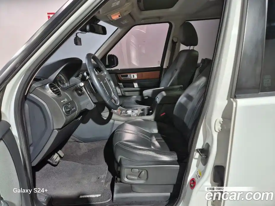 Land Rover Discovery 2016 3.0 Автомат в Москве № 190543, фото 11