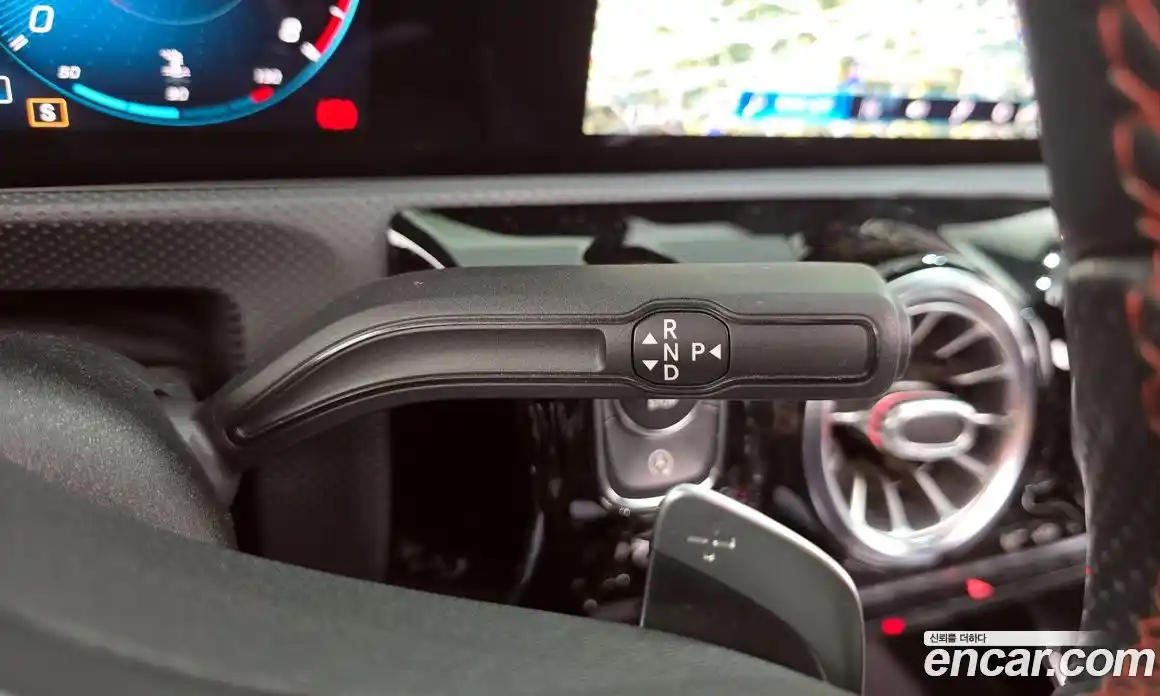 Mercedes-Benz A-Class 2021 2.0 Автомат в Москве № 194362, фото 14