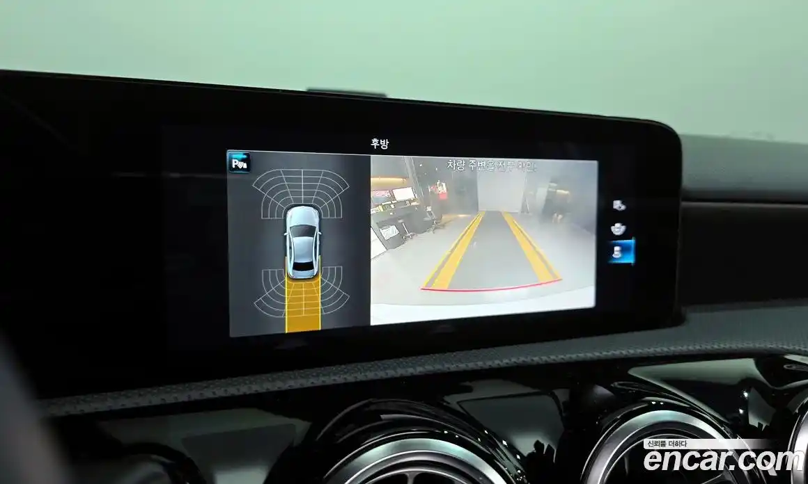 Mercedes-Benz A-Class 2021 2.0 Автомат в Москве № 194362, фото 16