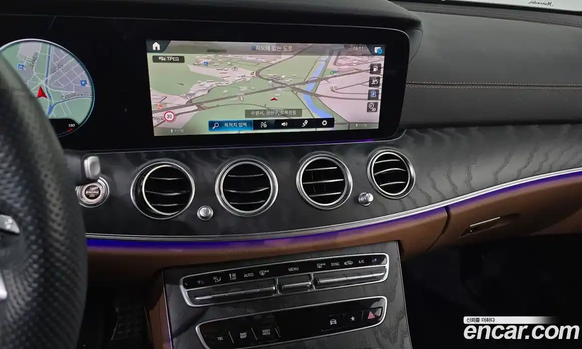 Mercedes-Benz E-Class 2021 1.9 Автомат в Москве № 194736, фото 16