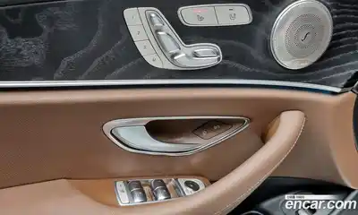 Mercedes-Benz E-Class 2018 1.9 Автомат в Москве № 195417, миниатюра 6