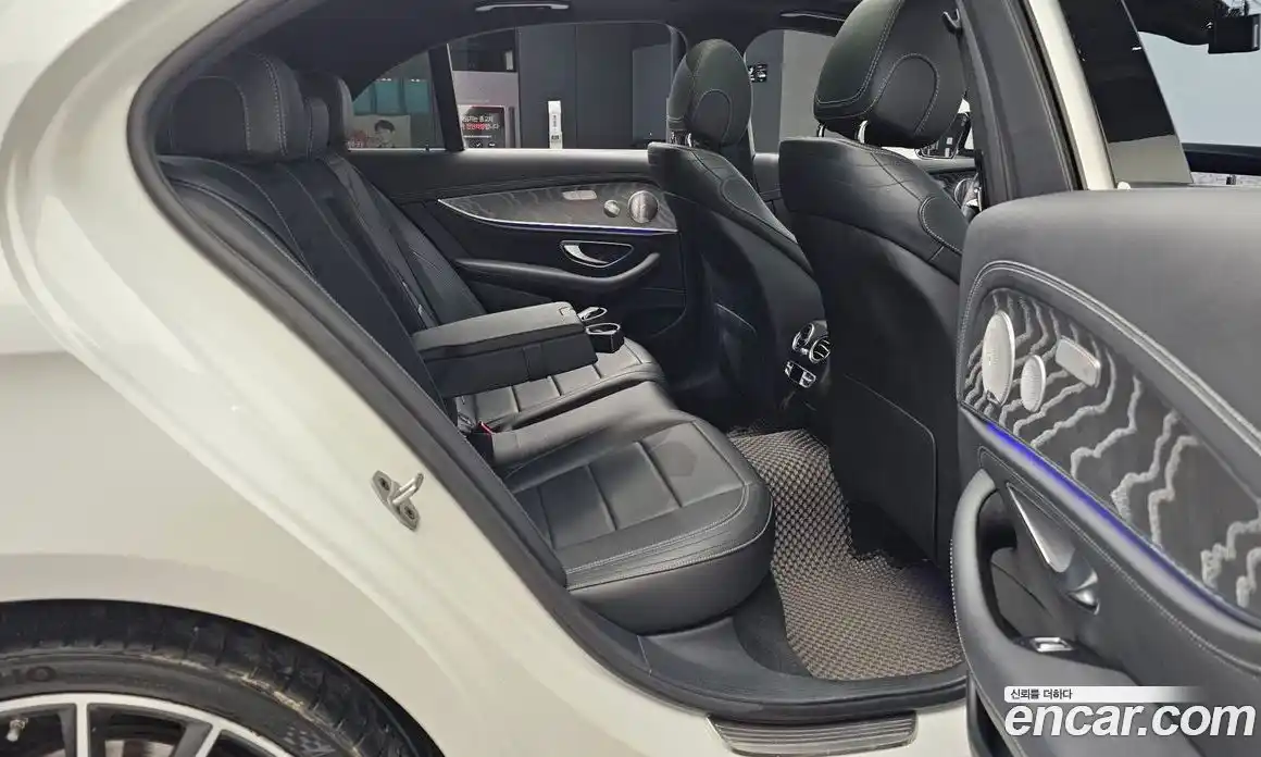 Mercedes-Benz E-Class 2021 2.0 Автомат в Москве № 195427, фото 15