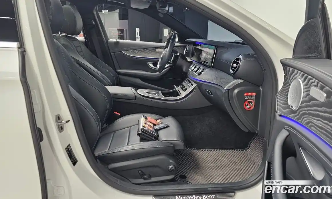 Mercedes-Benz E-Class 2021 2.0 Автомат в Москве № 195427, фото 9