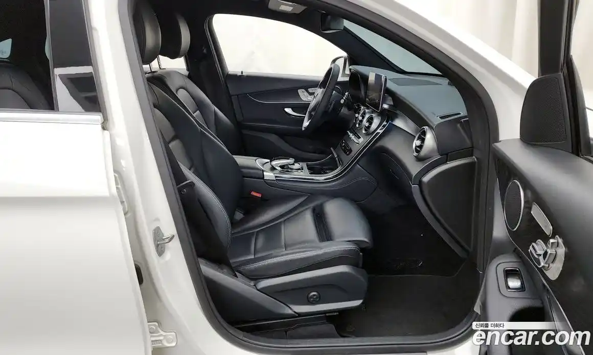 Mercedes-Benz GLC-Class 2019 2.0 Автомат в Москве № 195578, фото 14