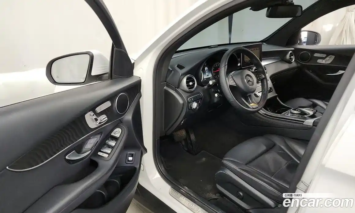 Mercedes-Benz GLC-Class 2019 2.0 Автомат в Москве № 195578, фото 16