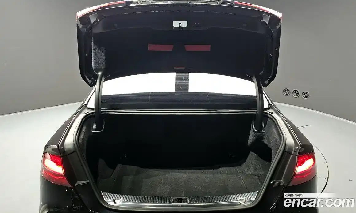 Audi A8 2015 4.0 Автомат в Москве № 196405, фото 5