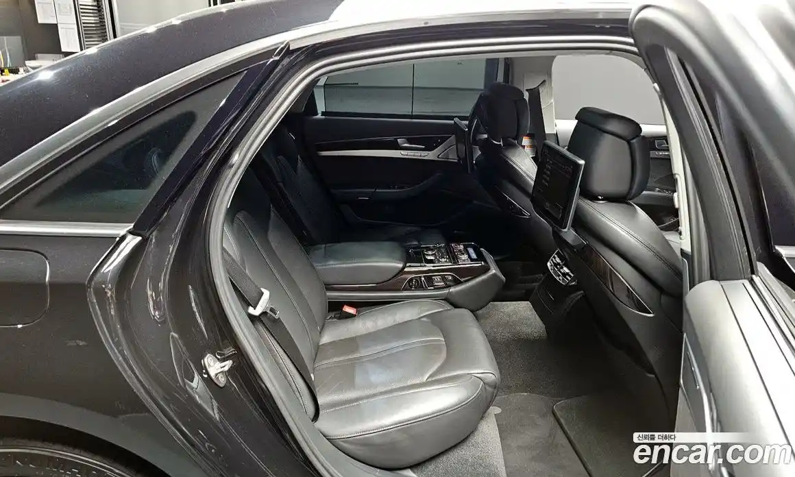Audi A8 2015 4.0 Автомат в Москве № 196405, фото 9