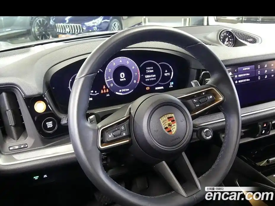 Porsche Cayenne 2024 3.0 Автомат в Москве № 197845, фото 12