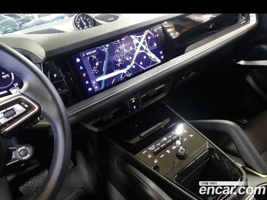 Porsche Cayenne 2024 3.0 Автомат в Москве № 197845, фото 13