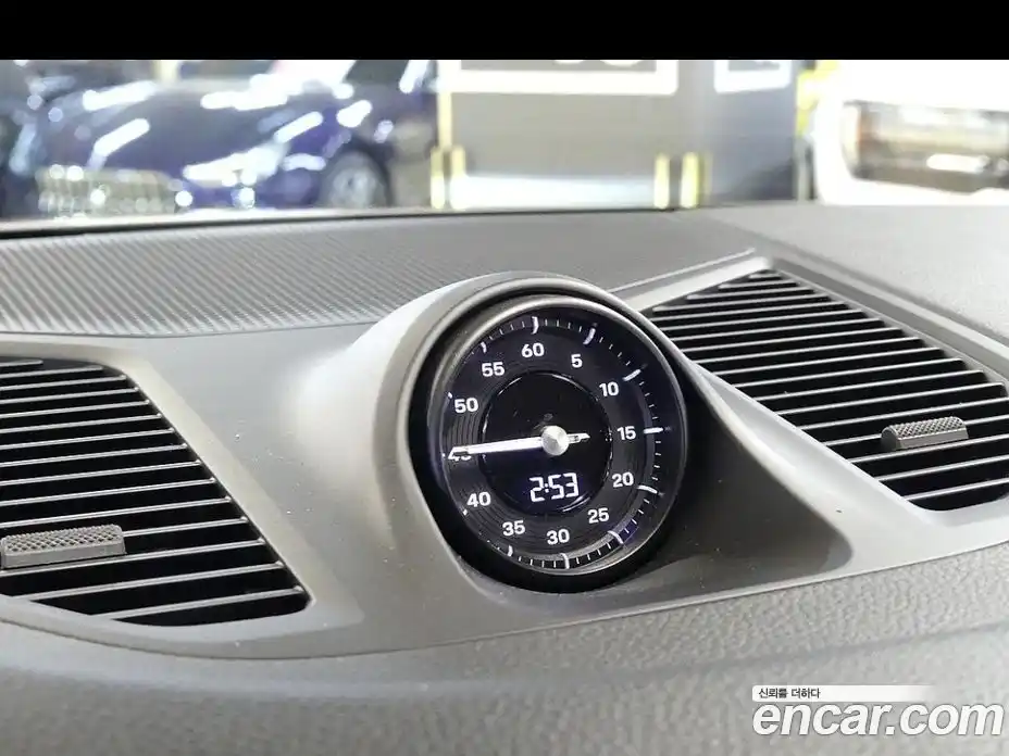 Porsche Cayenne 2024 3.0 Автомат в Москве № 197845, фото 14