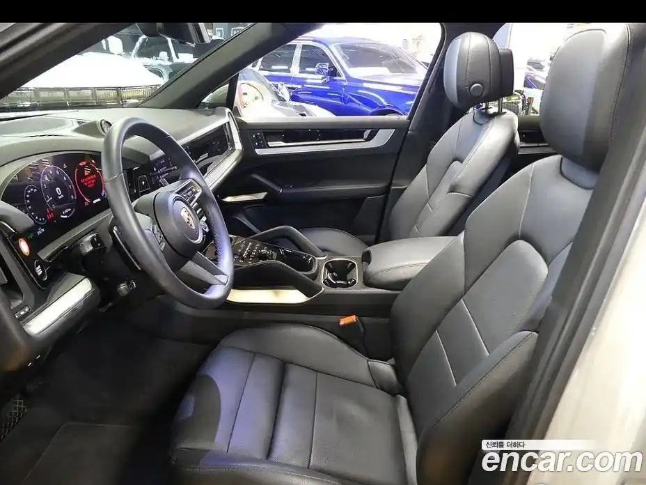 Porsche Cayenne 2024 3.0 Автомат в Москве № 197845, фото 10