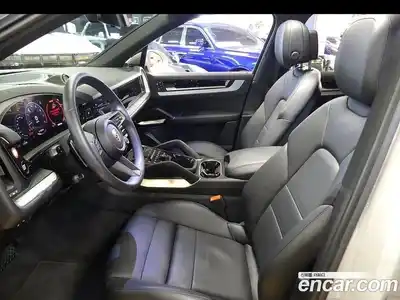 Porsche Cayenne 2024 3.0 Автомат в Москве № 197845, миниатюра 10