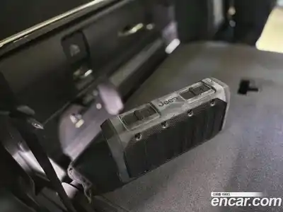 Jeep Gladiator 2023 3.6 Автомат в Москве № 199376, миниатюра 11