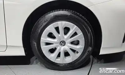 Toyota Prius 2022 1.8 Автомат в Москве № 199613, миниатюра 5