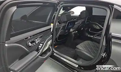 Mercedes-Benz S-Class 2024 4.0 Автомат в Москве № 202294, миниатюра 6